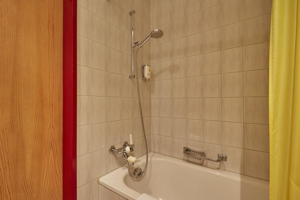 Hotel Sonnwendhof Engelberg Room photo